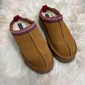 Brown Platform Slip On Short Boots Aztec Embroidered Ankle Women Size 7/8